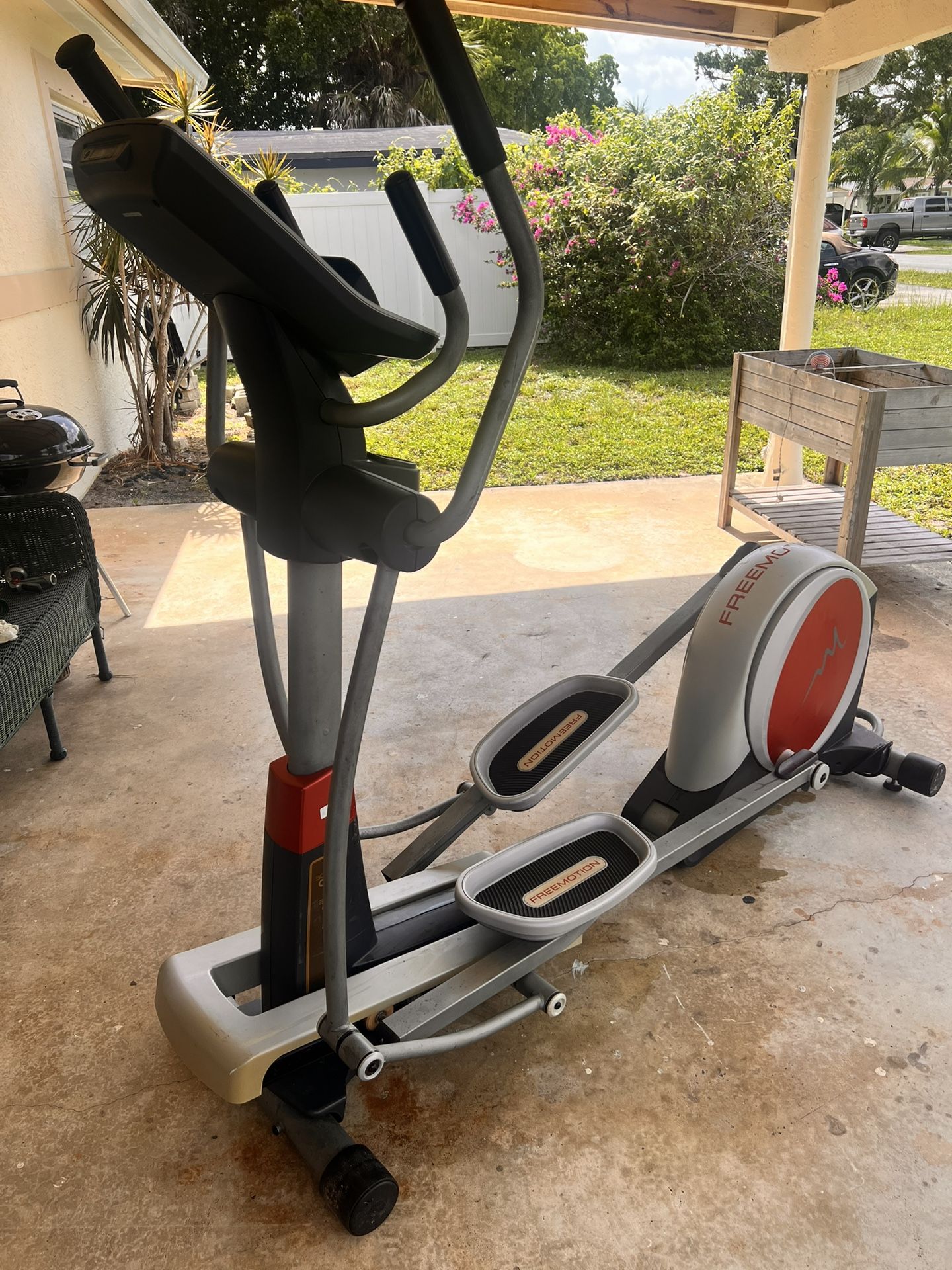 Freemotion Elliptical Machine
