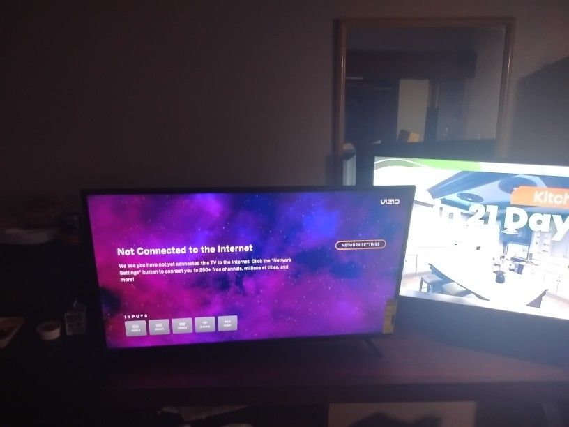 43 Inch Vizio TV 1 Week Old