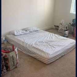 FREE QUEEN BED YOU PICK UP
