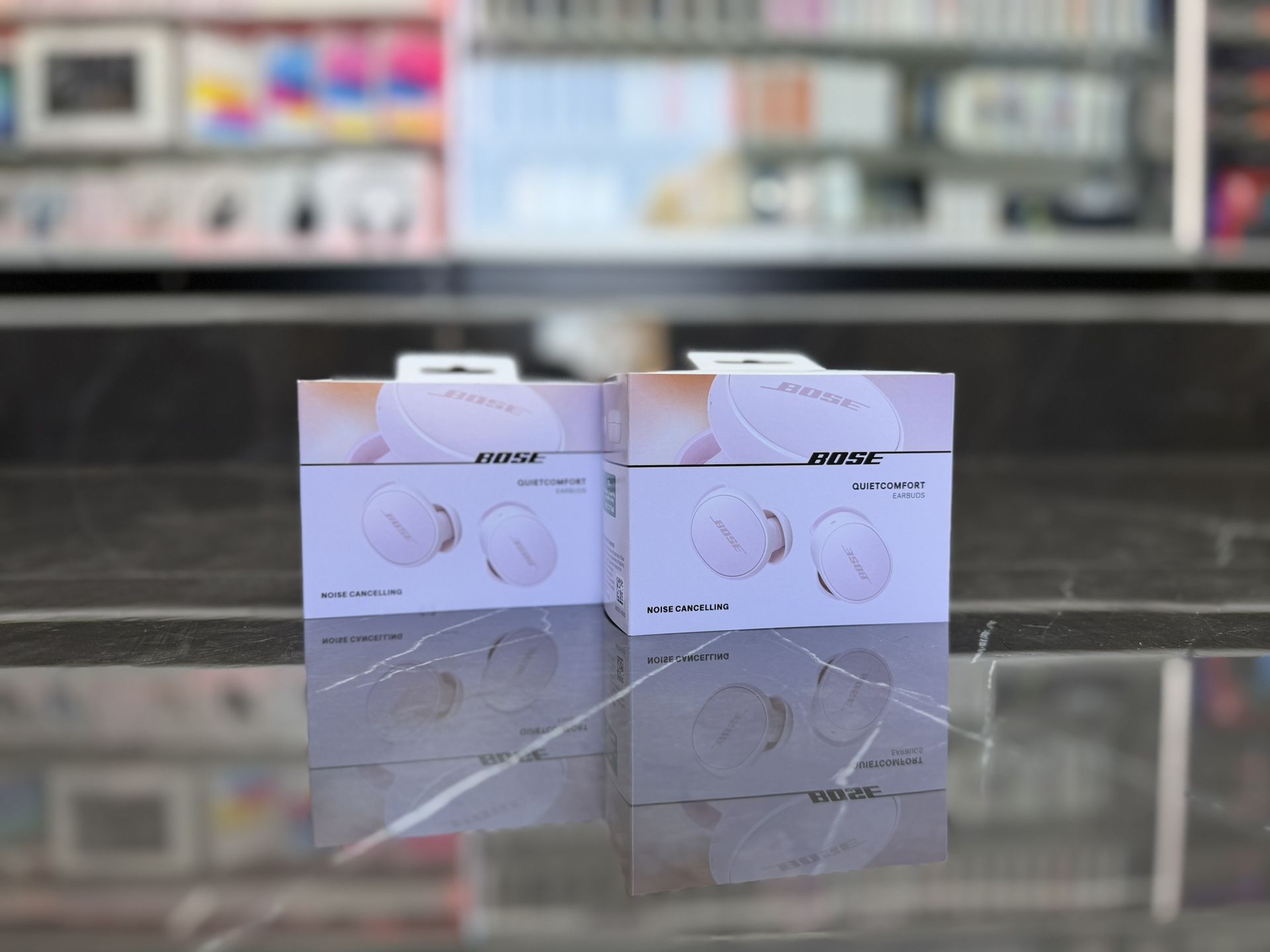 Bose Quiet Comfort Earbuds ((Take It Home In Payments/ llévatelo a casa en pagos) 