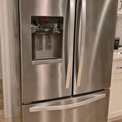Whirlpool Refrigerator 