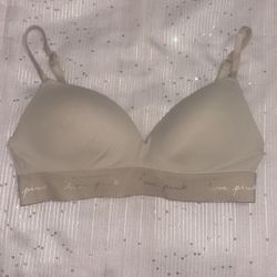 Victoria Secret No Wire Bra 