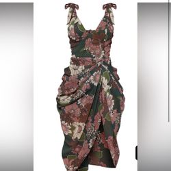 PrettyLittleThing Dress