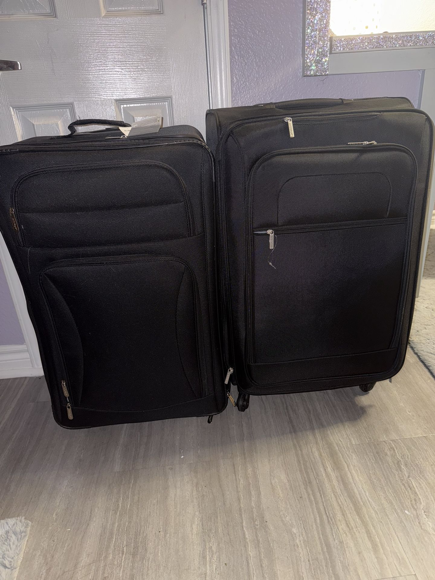 Protege 28" Softside Expandable Rolling Spinner Luggage Suitcase, Black