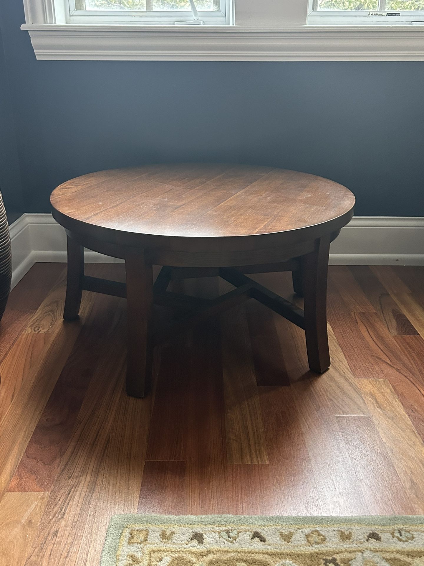 Round Coffee table