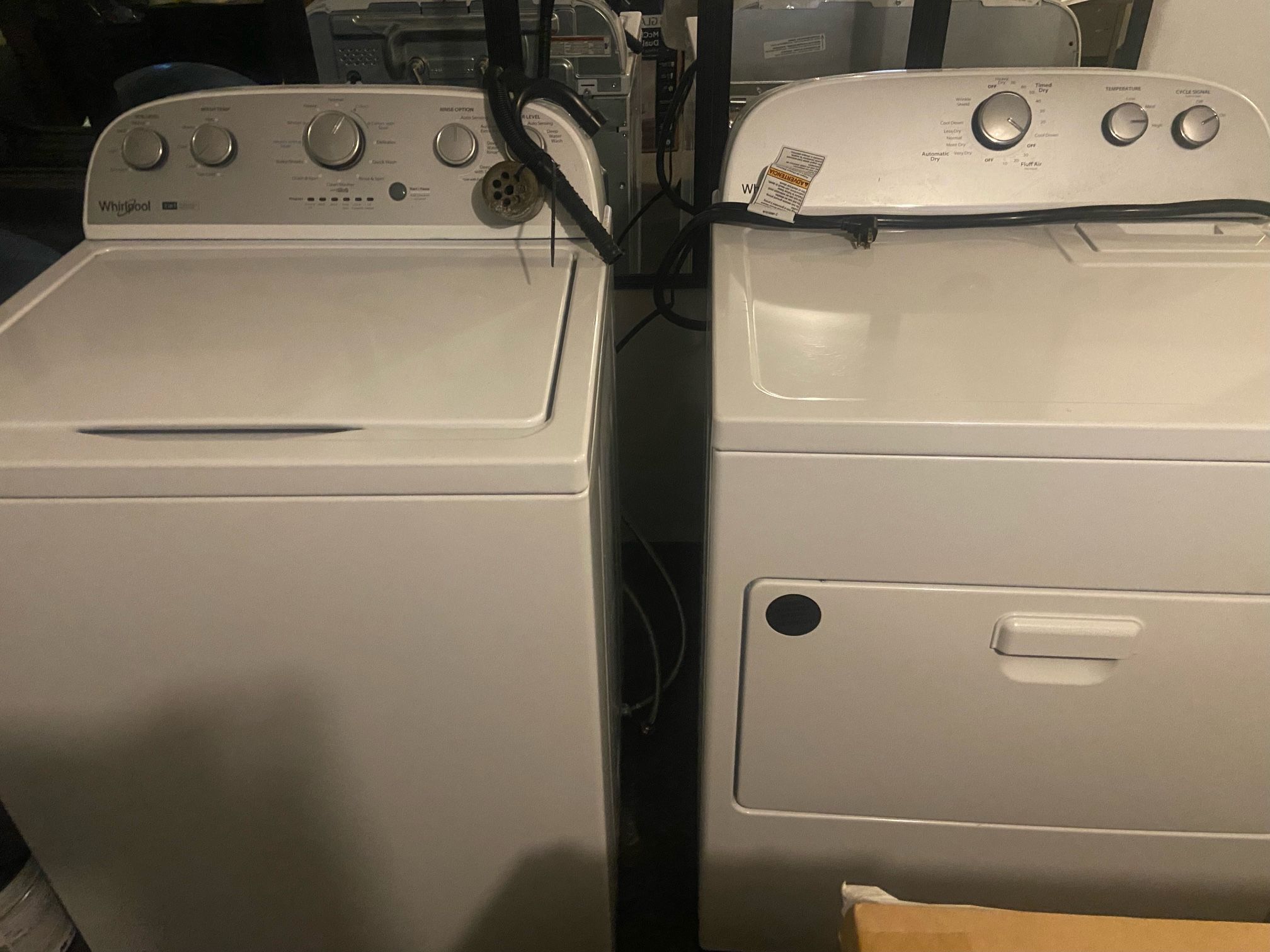 Whirlpool White Washer/dryer Set