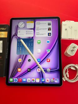 Apple IPad Air 13” (M2 chip / 2024 ) 128GB with Pen, keyboard & Accessories (100% battery) + warranty apple care +