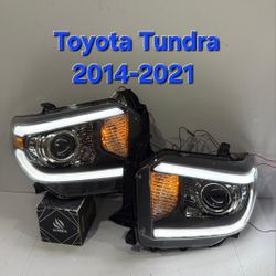 Toyota Tundra 2014-2021 Headlights 