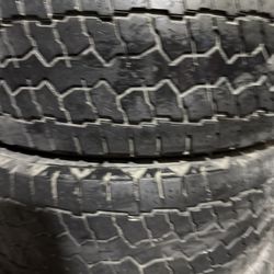 265/70R16 2 used tires A/T