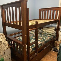 Twin Size Solid  Wood Bunk Bed With Trundle.