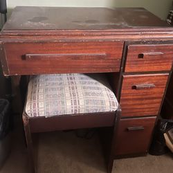 Full Cabinet Style Singer Sewing Machine - Your Offer 