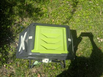 Garden compost bin