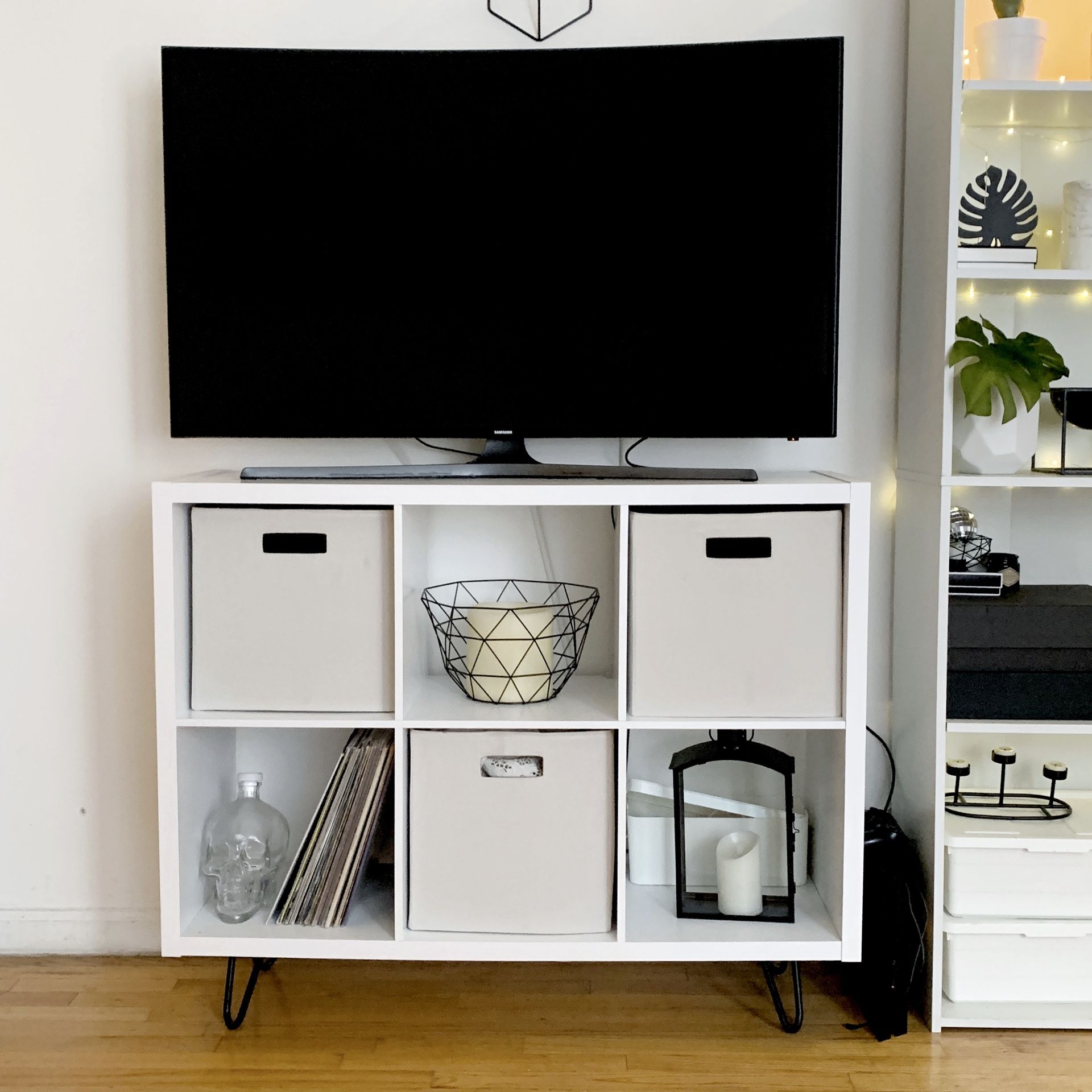 MID CENTURY STYLE CUBE STORAGE TV STAND for Sale in New York, NY OfferUp