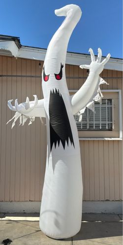 Halloween Inflatable Ghost Yard Decoration