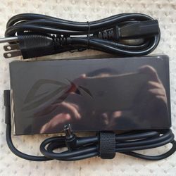 FHSJD 20V 12A 240W AC Adapter Charger Asus ROG Strix G15 G513 G513IM-HQ088R G513IM-HQ089R G513IM-HQ090R ADP-240EB B Notebook Power Supply Adapter Cord