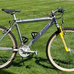 ROYCE UNION ALL TERRAIN BIKE ALUMINUM FRAME SIGNATURE SERIES LARGE FRAME TUNED for Sale in North Olmsted OH OfferUp