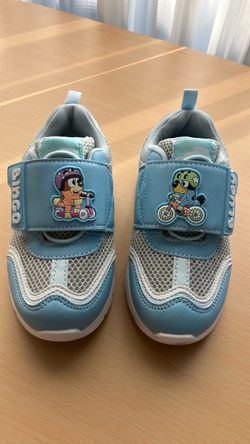 Toddler Bluey & Bingo Light-Up Sneakers – Size 9 (EUC)