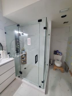 Shower glass doors