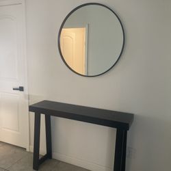 Entry table and mirror