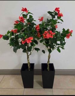 *** NEW LOW PRICE *** PAIR of 4ft Faux Red Hibiscuses in 16in Black Planters @ Lasting Creations