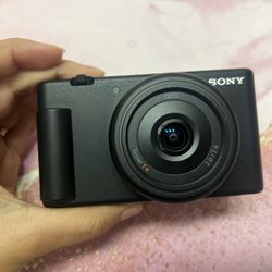 Sony ZV1-F