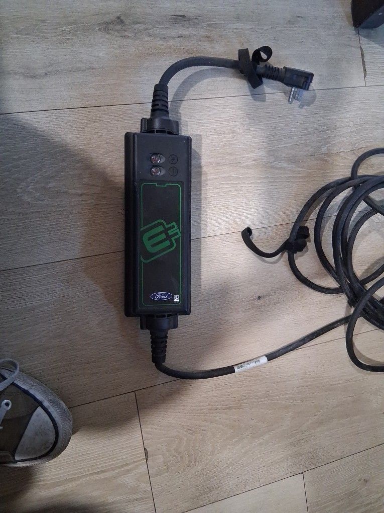 Cargador Para Carro Electrco Ford