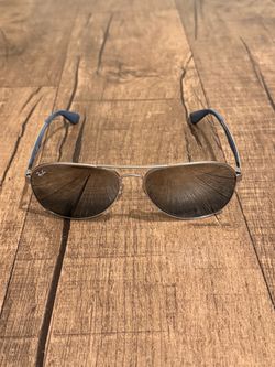 Ray-Ban Aviator Sunglasses Silver Frame