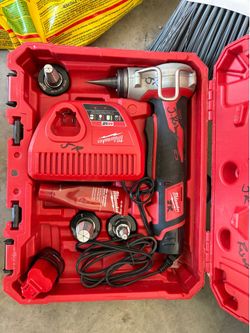 PEX Expansion Tool Kit with RAPID SEAL ProPEX Expander Heads & Battery/Charger