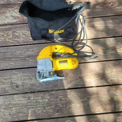 Dewalt DW317 Orbital Jig Saw 1" Stroke