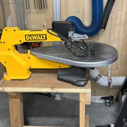 Dewalt 20” heavy Duty Variable Speed Scroll Saw