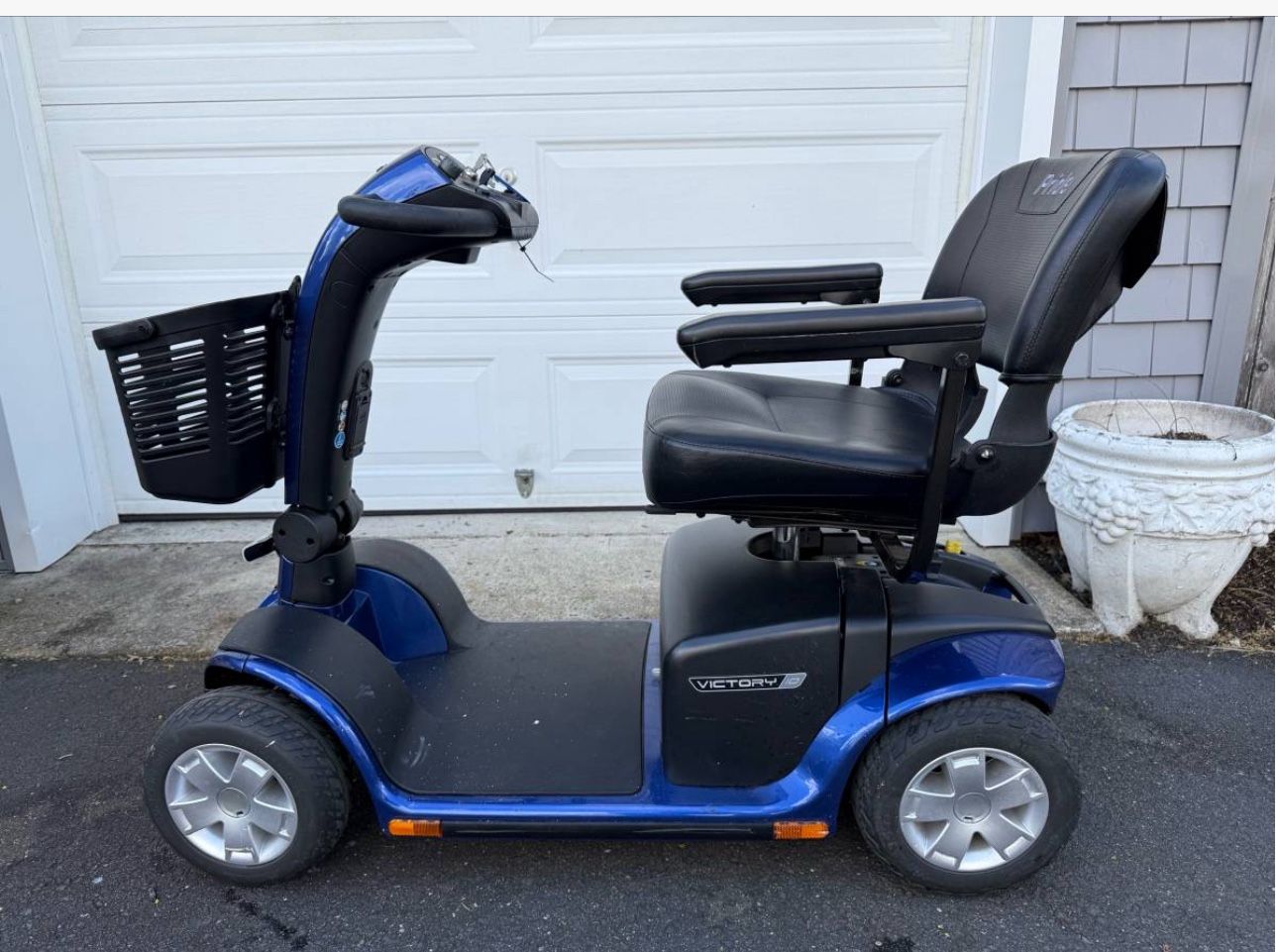 Victory 10 pride mobility scooter works great