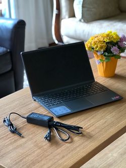 Dell Inspiron 15 Laptop – AMD Ryzen 7 7000 Series | 16GB RAM | 512GB SSD | Excellent Condition