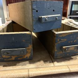 Chippy Paint Antique Workbench Drawers 