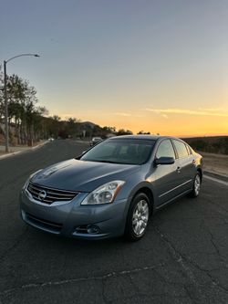 Nissan Altima 2011