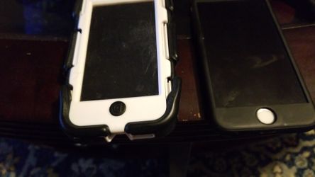 iPhone 5s&6s both in very good condition