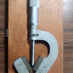 STARRETT NO. 483 MICROMETER