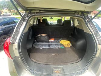 Nissan rogue SL 2013