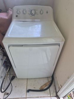 GE 6.2 cu. Ft. Capacity Dryer