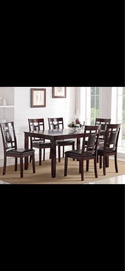 $380 dinning set