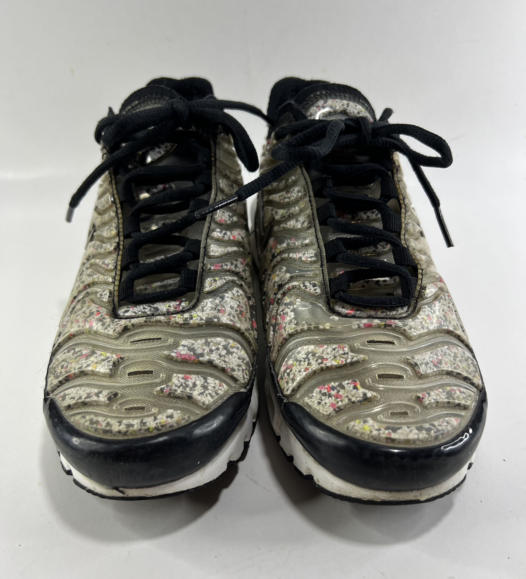 Nike Air Max Plus Black White Rock Pebbles AR0970-001 Women's Size 6.5 