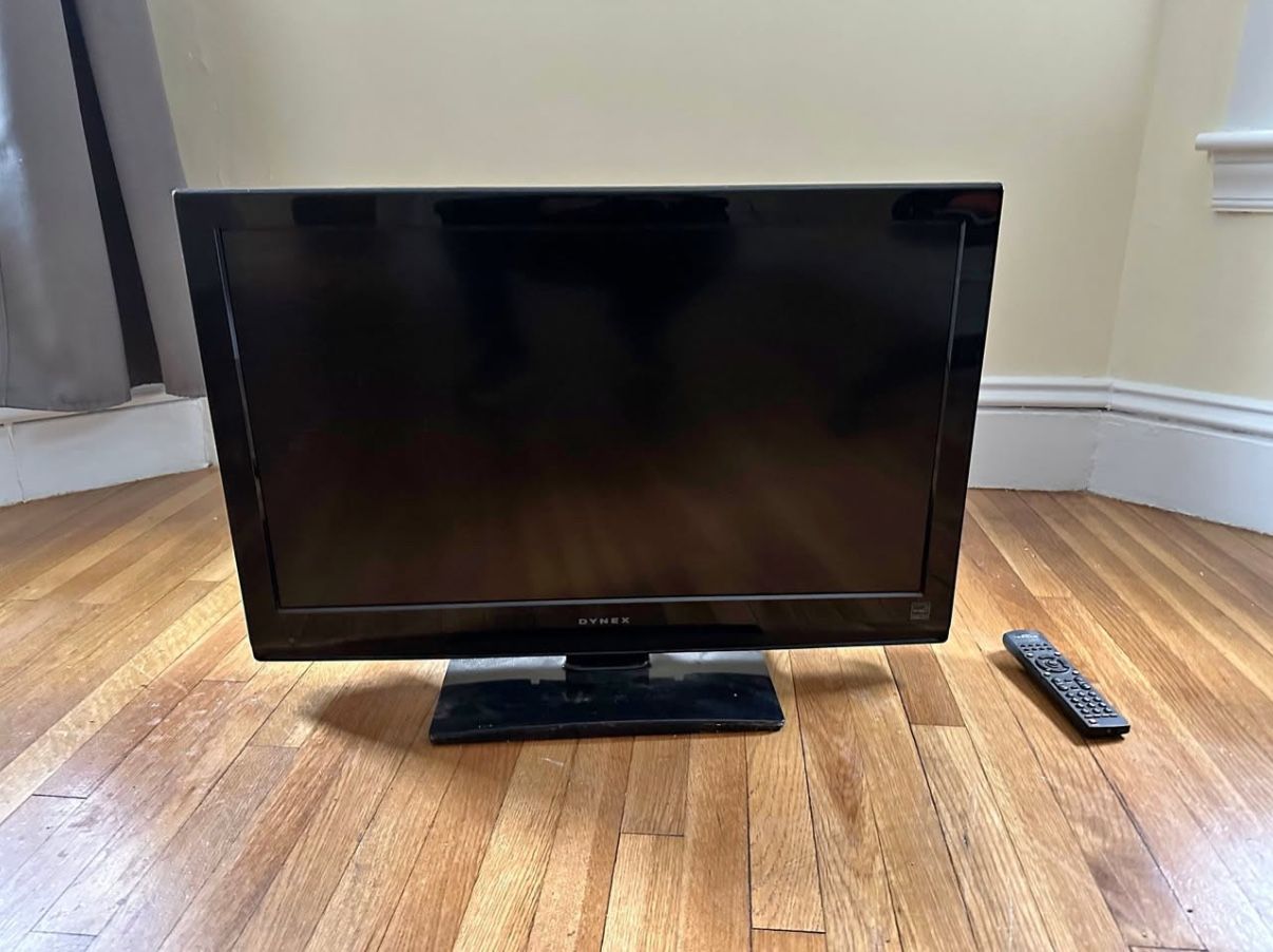 37" Smart TV – Works Perfectly, Mountable