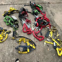 safety harnesses 