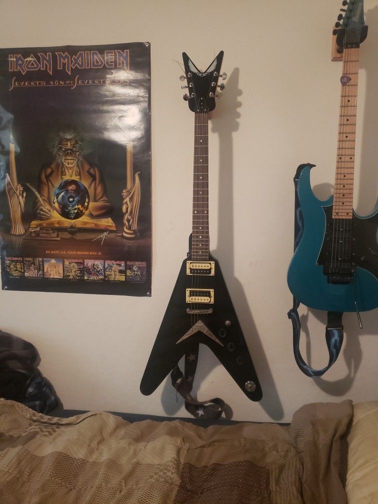 Dean VX Flying V electric guitar