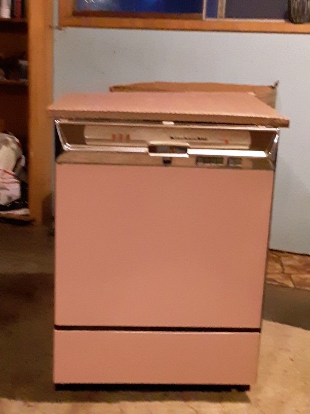 Vintage 1965 KitchenAid Dishwasher KDP-18