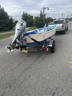 Boston Whaler 13 Feet   Year 1968 In Very Good  Condition 