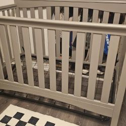 USED CRIB