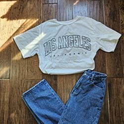 SHEIN: White LA  Loose Fit  T-Shirt Small & NWOT_High Waist Jeans (6)