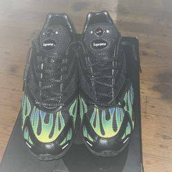 Nike X Supreme Zoom Streak Spectrum