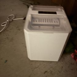 Ice maker