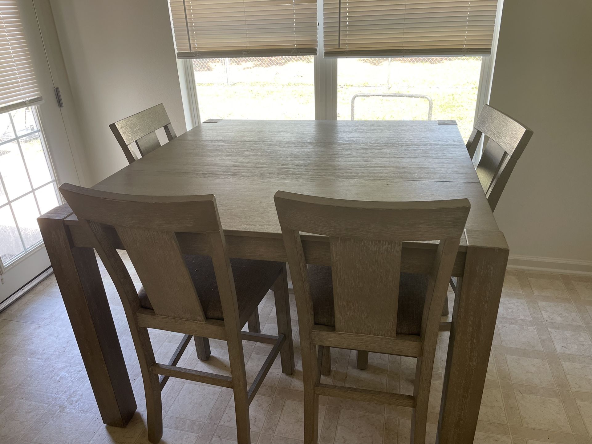 6 person Dinning Table 